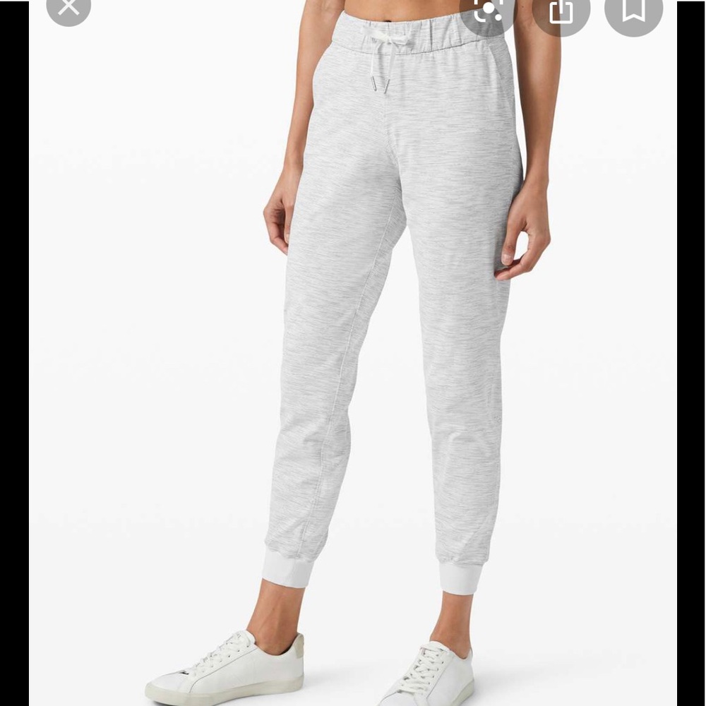 Lululemon on the fly jogger Luxtreme